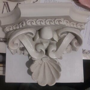 Not selling. IN SEARCH OF THIS FLOATING SHELF